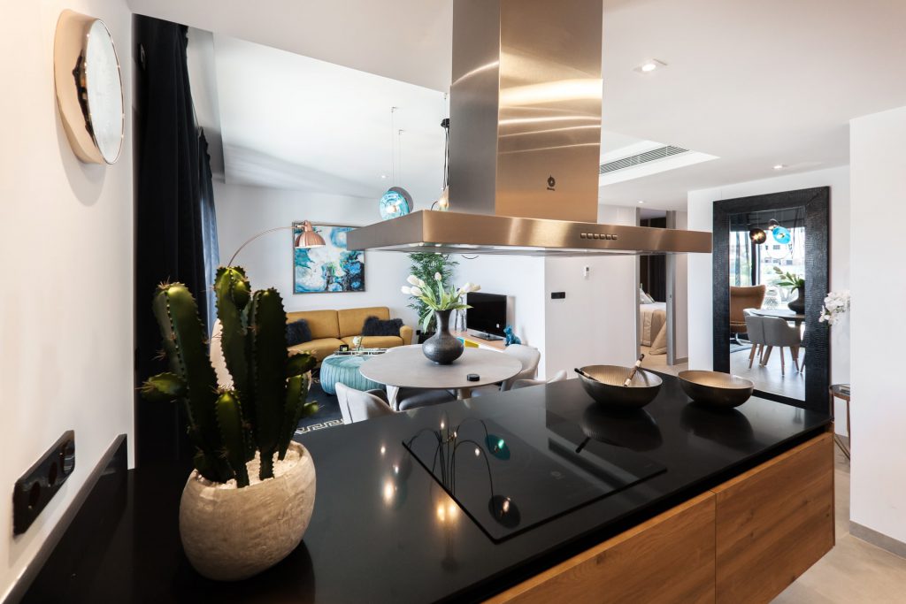 design keuken met zwart tafelblad